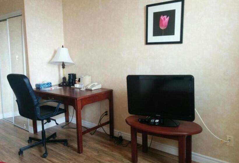 酒店 Royal Inn & Suites