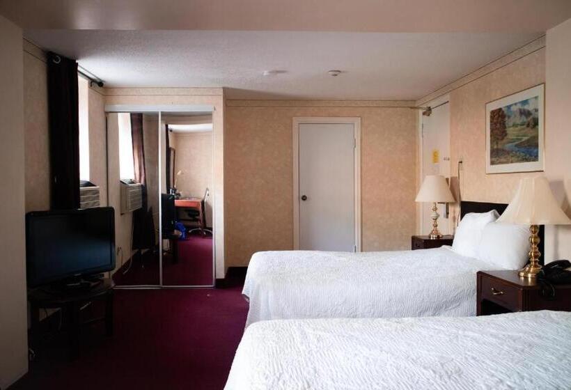 酒店 Royal Inn & Suites