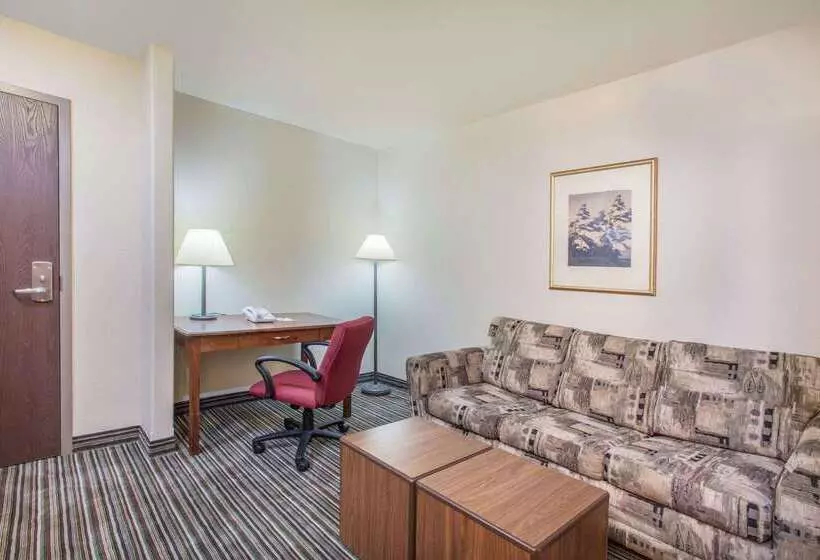 ホテル Super 8 By Wyndham Truro Ns