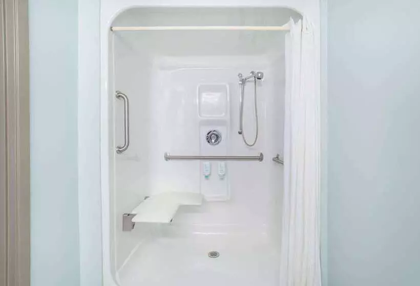 ホテル Super 8 By Wyndham Truro Ns