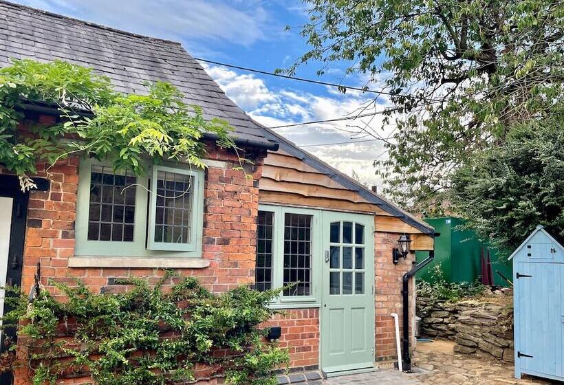 مبيت وإفطار Hunt House Quarters