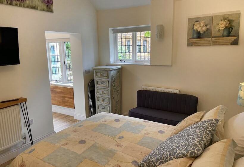 مبيت وإفطار Hunt House Quarters