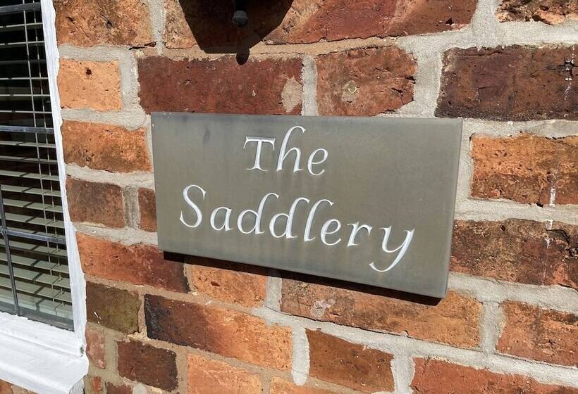 مبيت وإفطار Hunt House Quarters