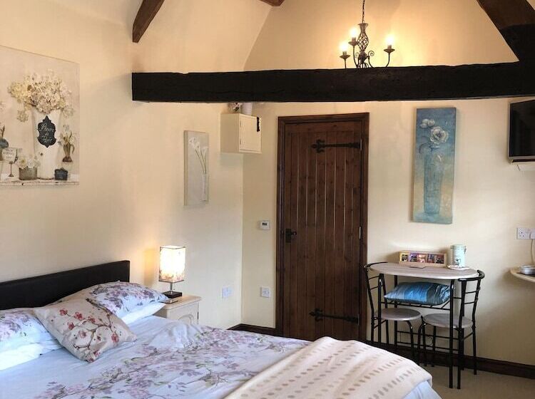 مبيت وإفطار Hunt House Quarters