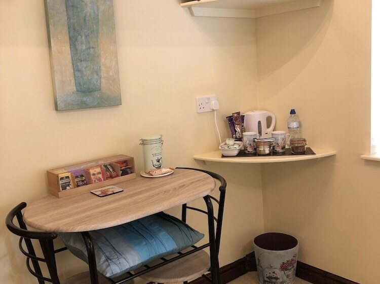 مبيت وإفطار Hunt House Quarters