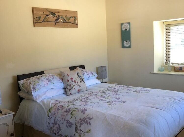 مبيت وإفطار Hunt House Quarters