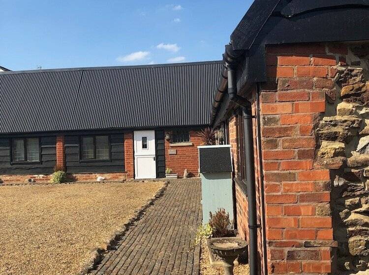 مبيت وإفطار Hunt House Quarters