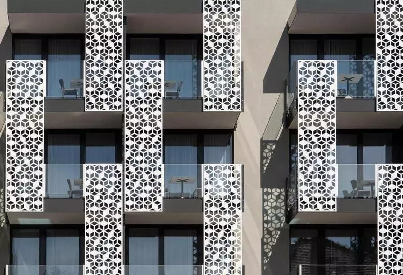 ホテル Saline1822