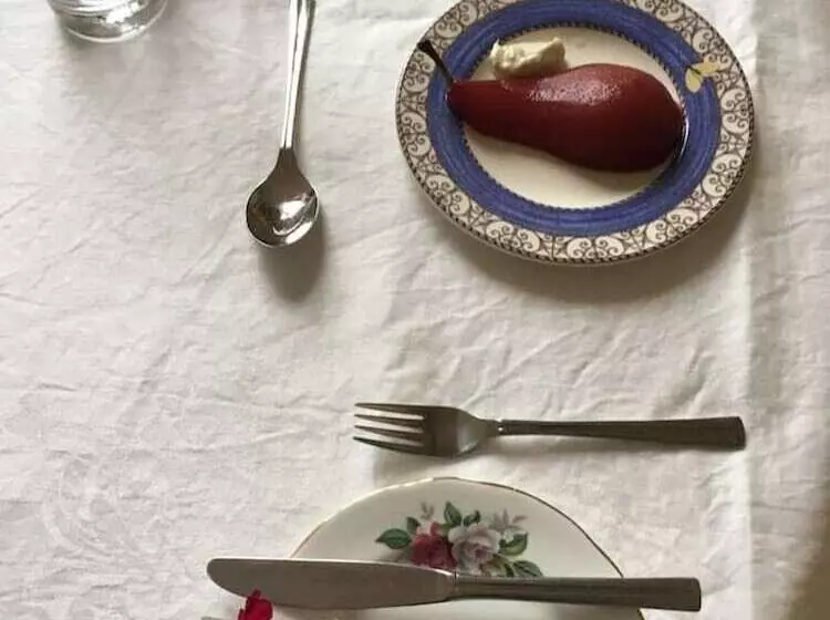 Luxury Cottage Clocktower/royal Hillsborough