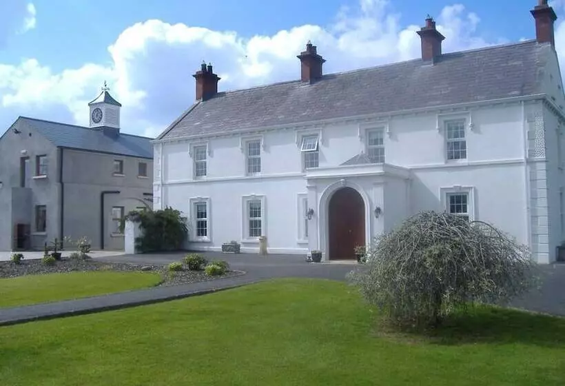 Luxury Cottage Clocktower/royal Hillsborough