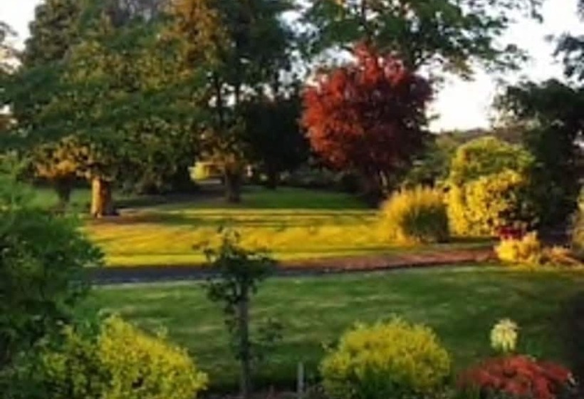 Luxury Cottage Clocktower/royal Hillsborough