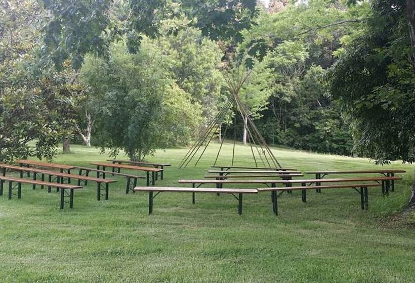 Mt Glorious Getaways