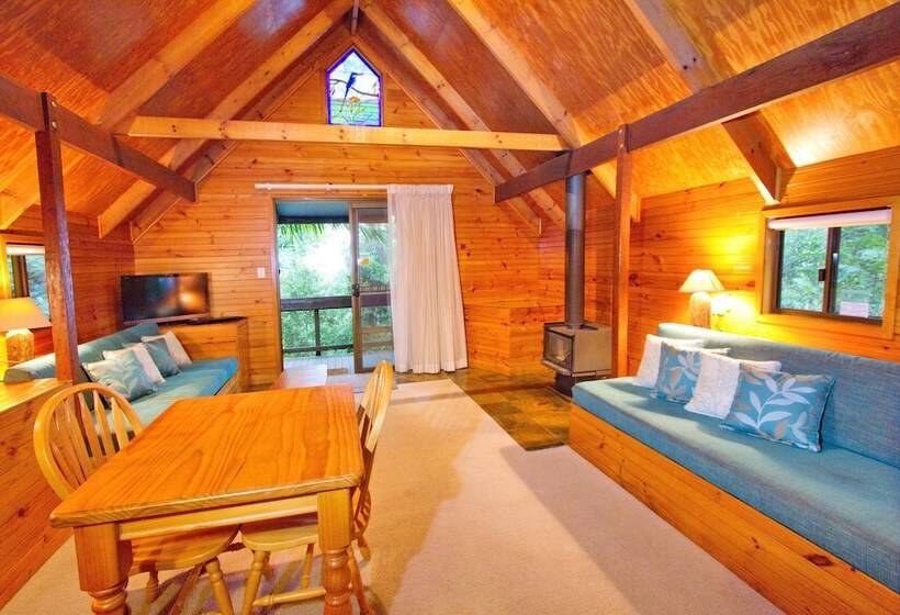 Mt Glorious Getaways