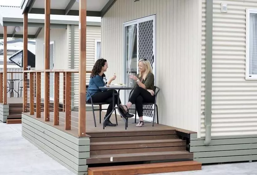 リゾートホテル Riverside Cabin Park