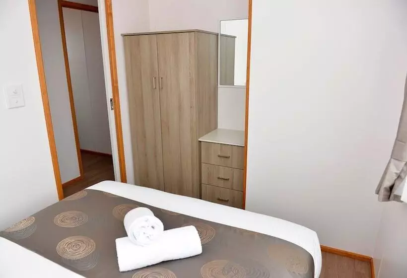 リゾートホテル Riverside Cabin Park