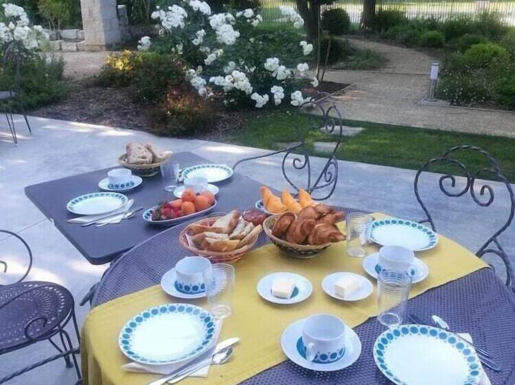 مبيت وإفطار Mas De La Gramillère