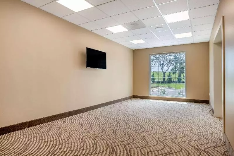 Hotelli Comfort Suites Daytona Beach Speedway