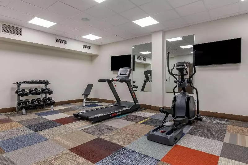 Hotelli Comfort Suites Daytona Beach Speedway