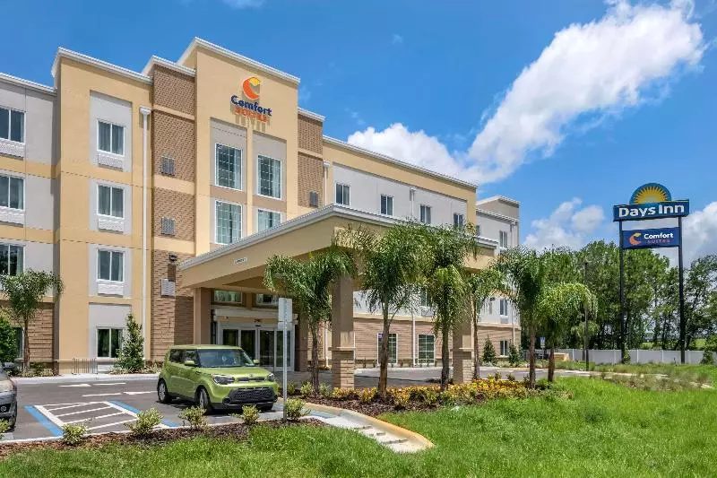 Hotelli Comfort Suites Daytona Beach Speedway