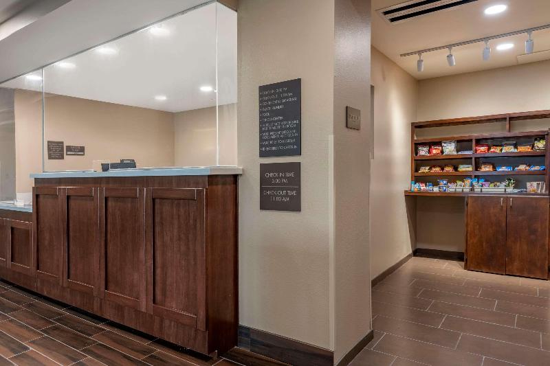 فندق Comfort Suites Daytona Beach Speedway