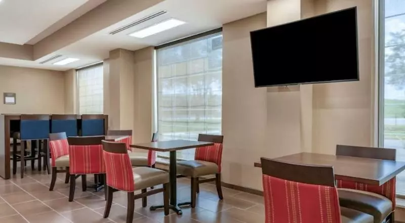 Hotelli Comfort Suites Daytona Beach Speedway