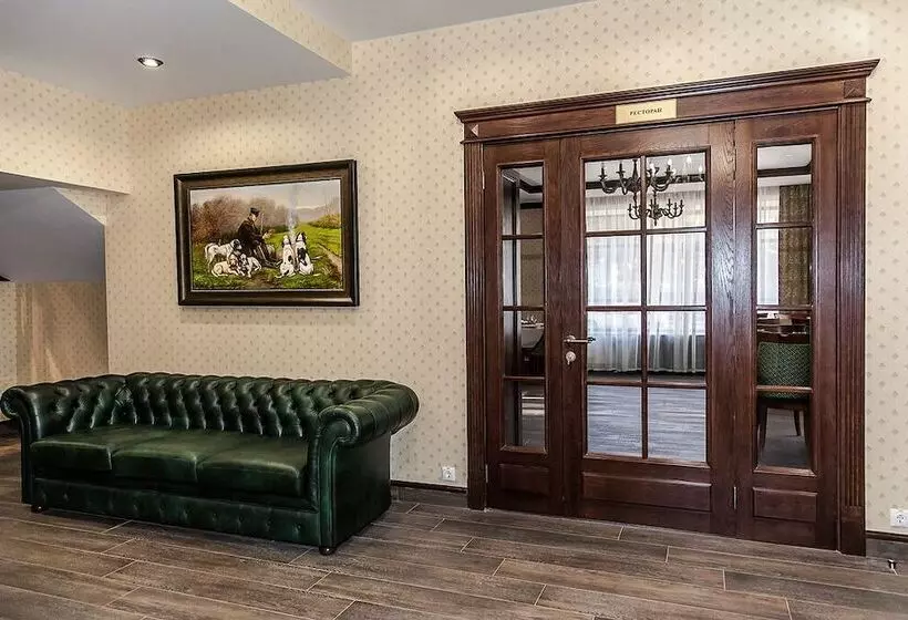 هتل Russkaya Ohota