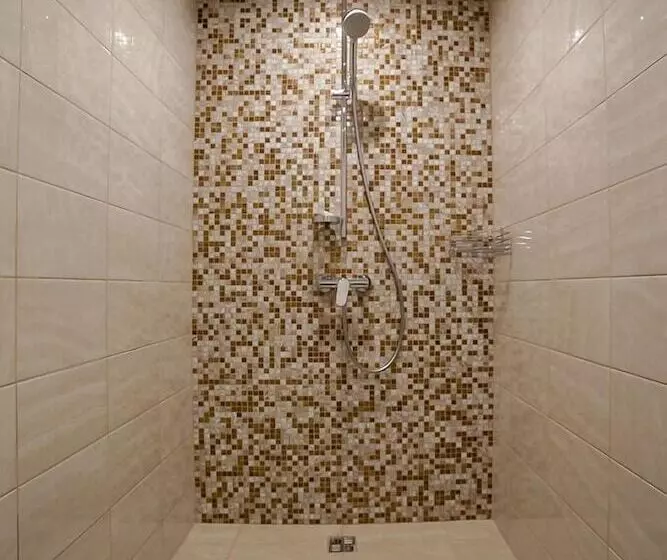 هتل Russkaya Ohota