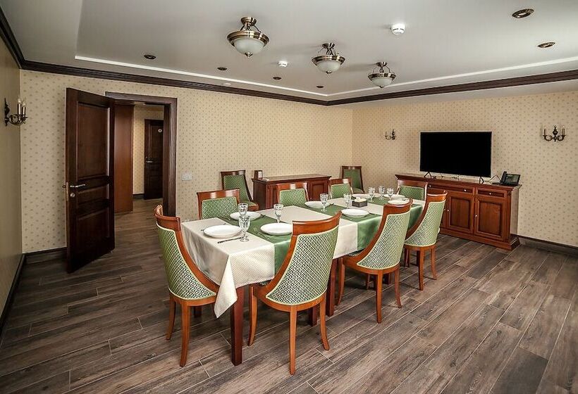 בית מלון כפרי Russkaya Ohota