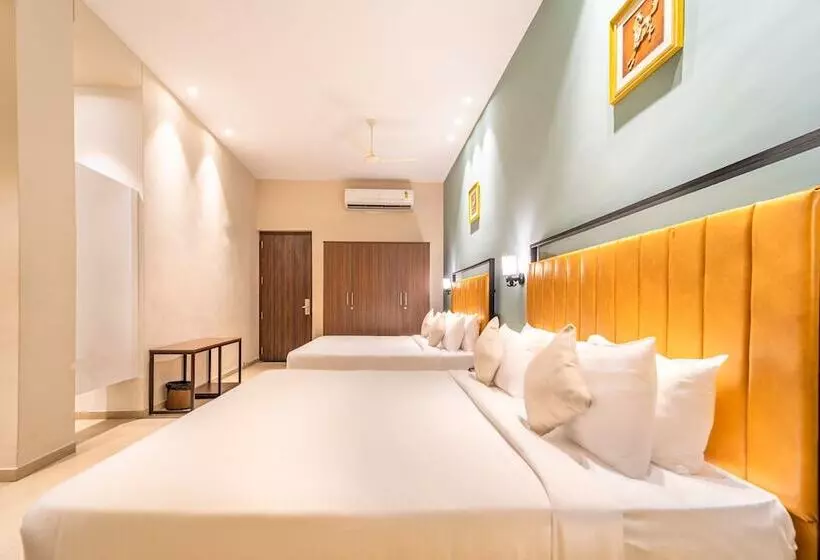 هتل Shamrock Greens