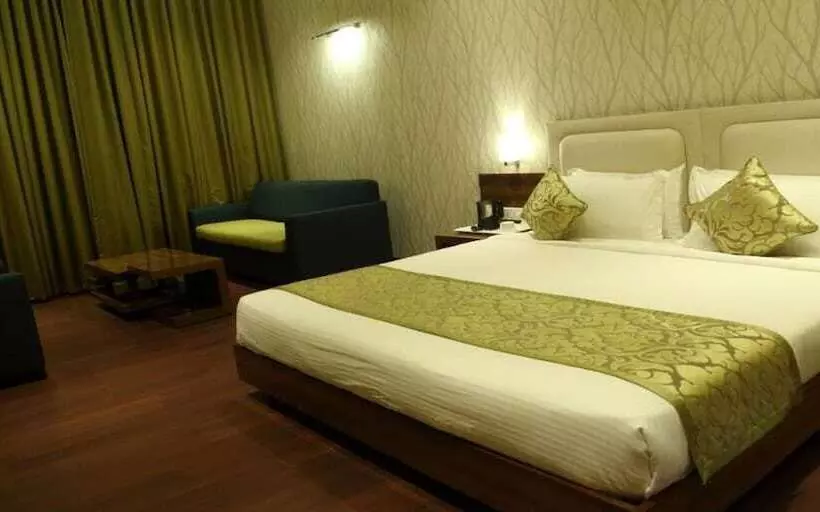 هتل Shamrock Greens