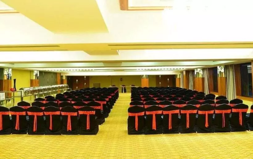 هتل Shamrock Greens