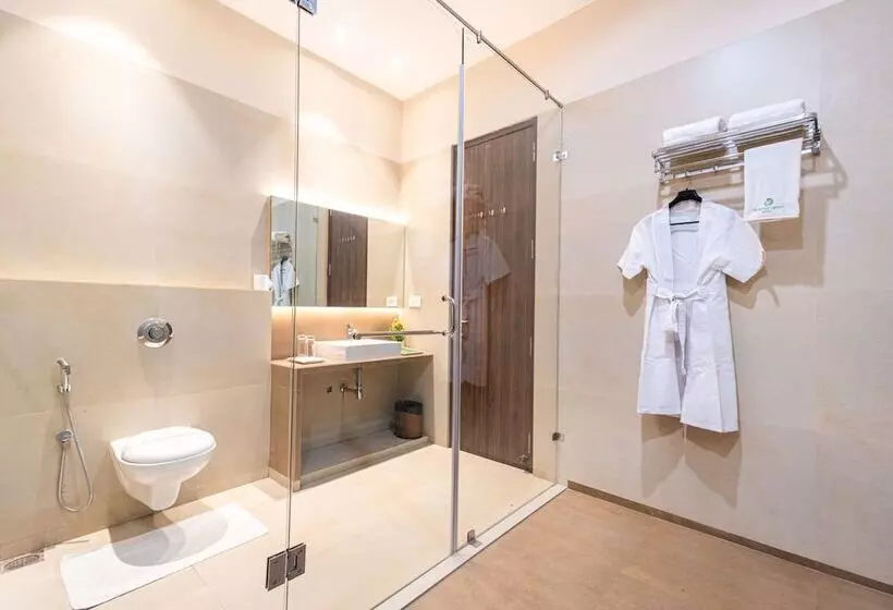 هتل Shamrock Greens