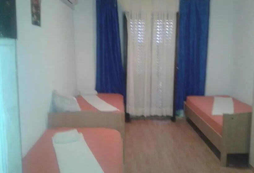پانسیون Apartments Alissa