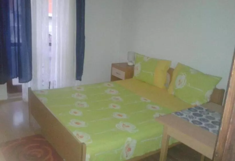 پانسیون Apartments Alissa