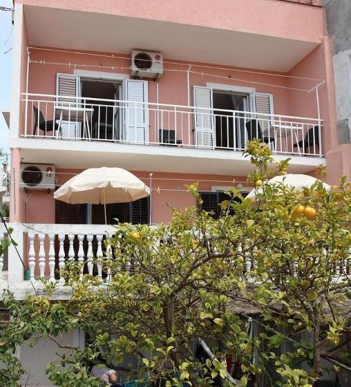 بنسيون Apartments Alissa