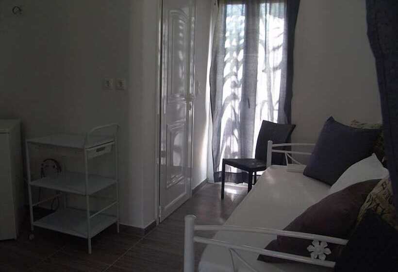 Pension Avlomonasbeach – Adults Only