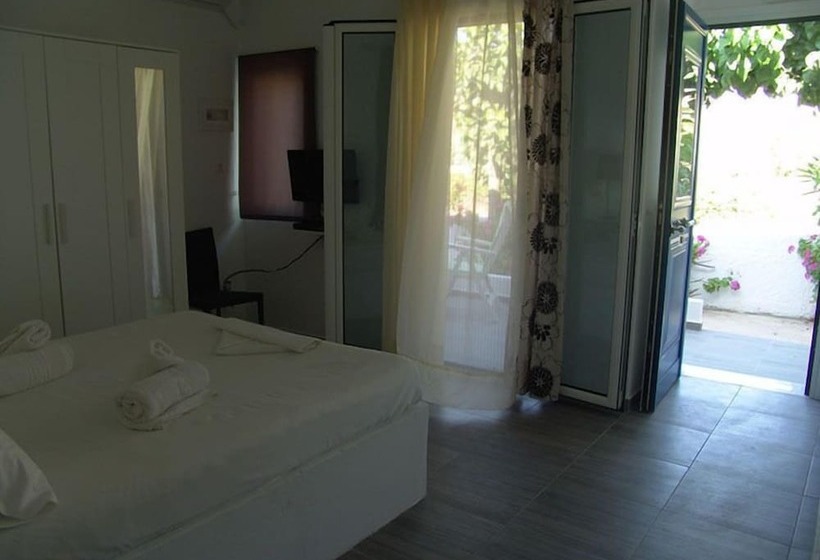 Pension Avlomonasbeach – Adults Only