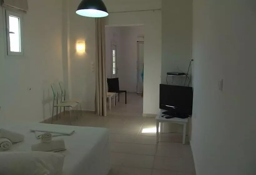 Majatalo Avlomonasbeach – Adults Only