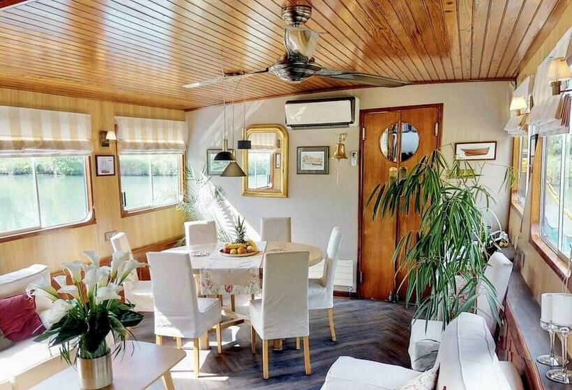 ペンション Rives Du Sud