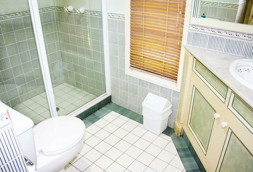 Bygone Beautys Cottages  Bronte Cottage