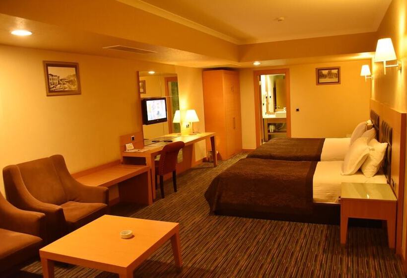 Отель Grand Simay