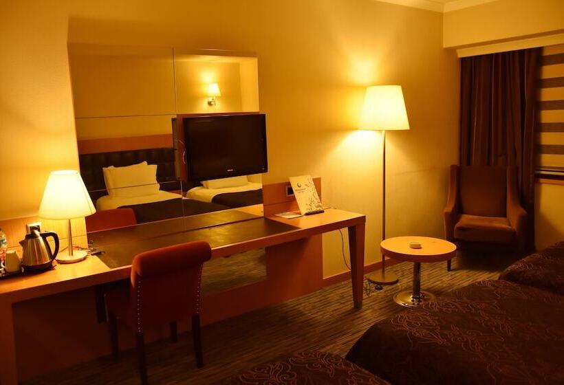 Отель Grand Simay