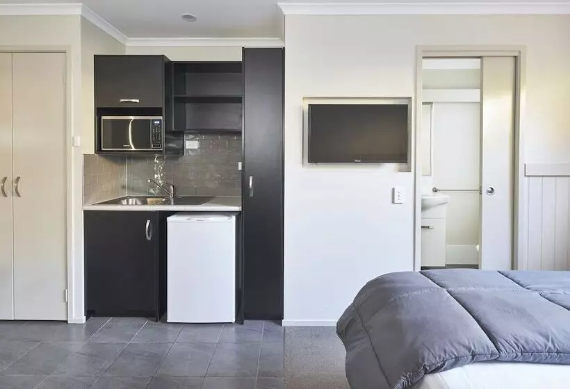 هتل Nrma Bathurst Panorama Holiday Park