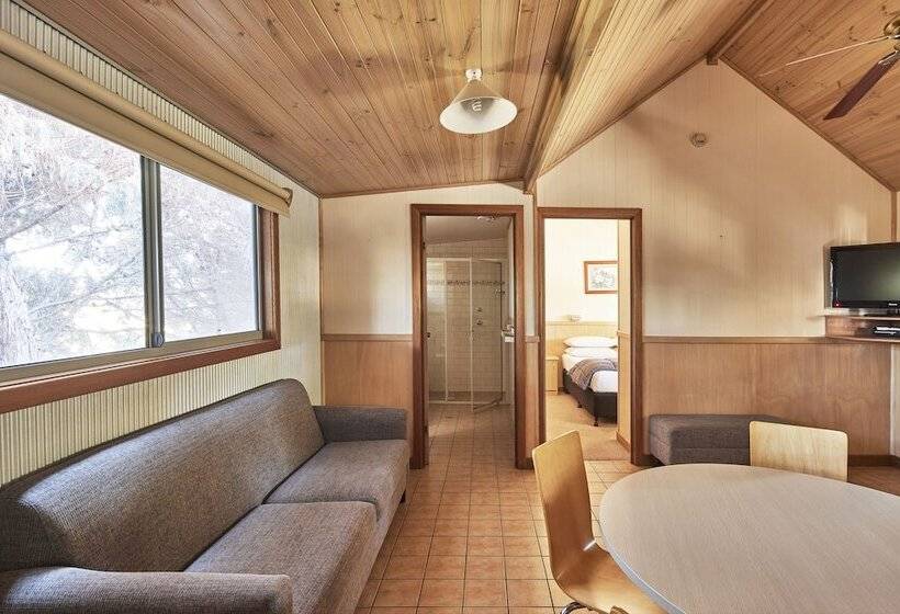 בית מלון כפרי Nrma Bathurst Panorama Holiday Park