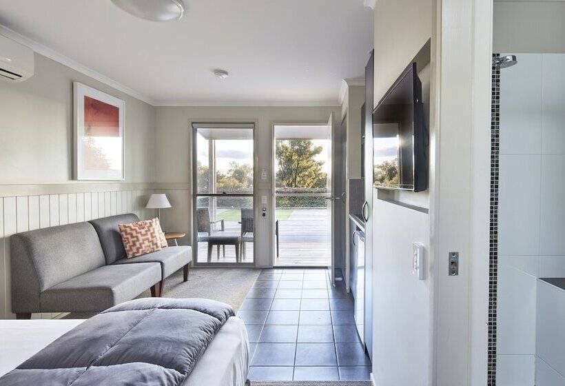 בית מלון כפרי Nrma Bathurst Panorama Holiday Park