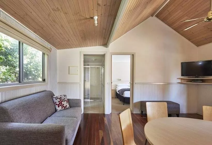 هتل Nrma Bathurst Panorama Holiday Park