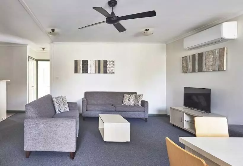 هتل Nrma Bathurst Panorama Holiday Park