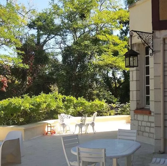 Majatalo Le Manoir Du Coeur Volant B&b