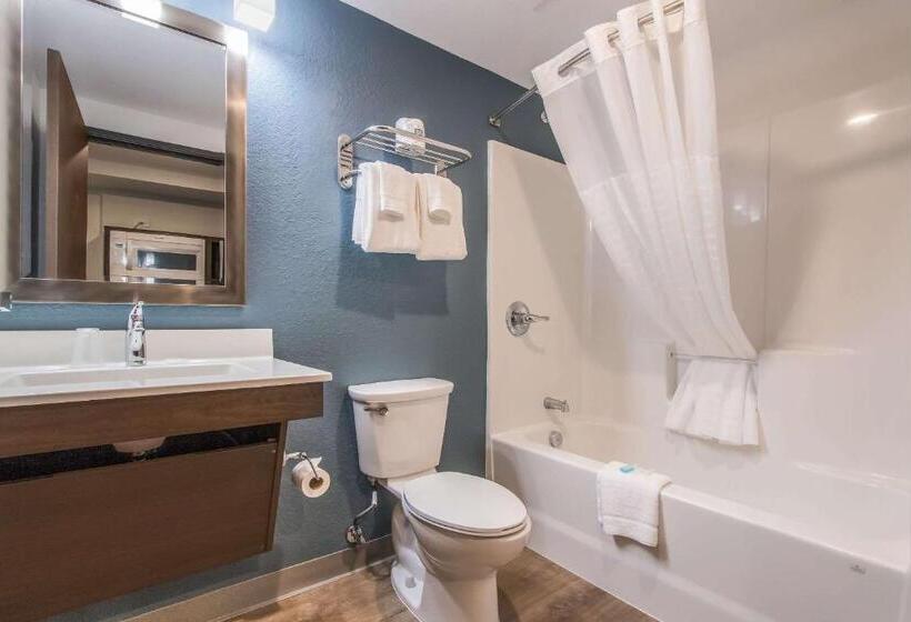 Woodspring Suites Doral Miami Airport