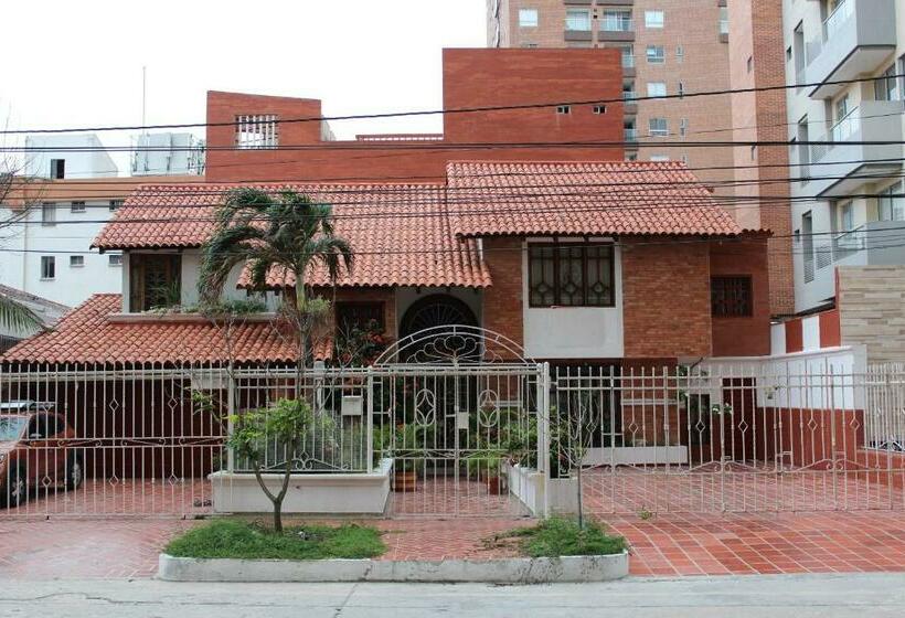 Villa Santos Apartaestudios